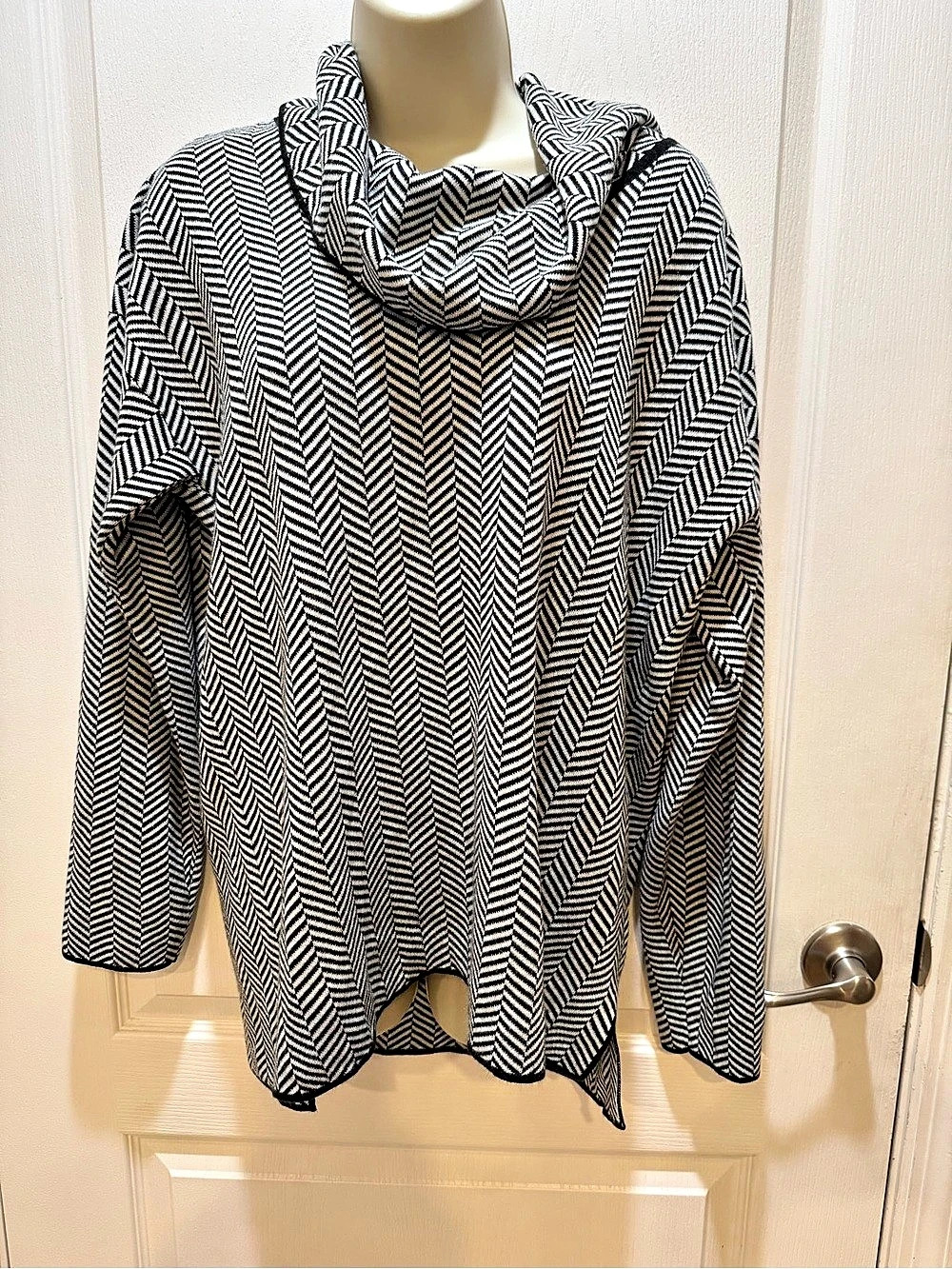 Calvin Klein Black and White Chevron Cowl Neck Sweater Black & White Chevron Lad